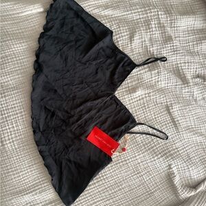 God Save Queens Elegant Black cropped Camisole